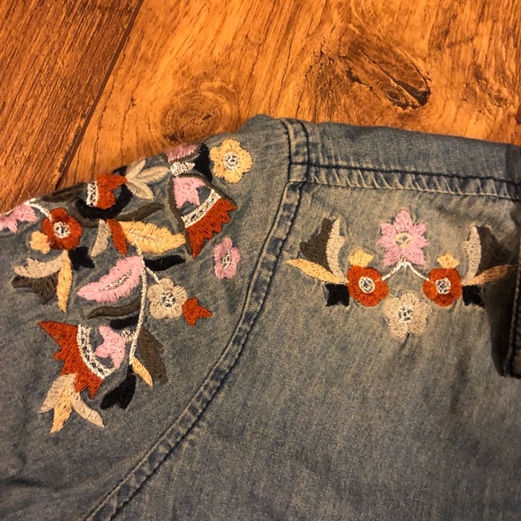 Aeropostale chambray button down SZ small - Picture 3 of 4